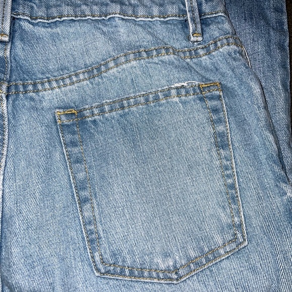 BDG Light Wash Distressed Raw Hem Wide Leg Blue Jeans Size 29 - Picture 6 of 8